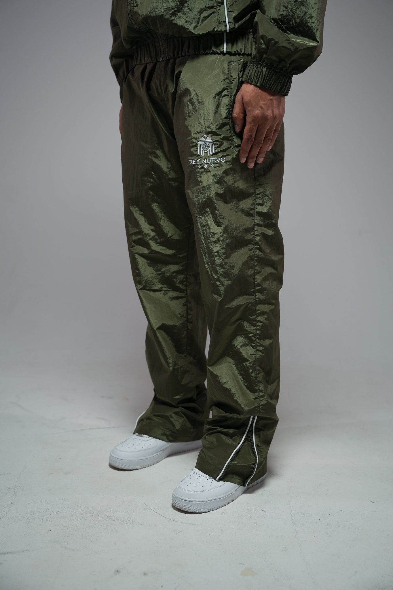 crown legacy pants (army green) - Rey Nuevo Clothing