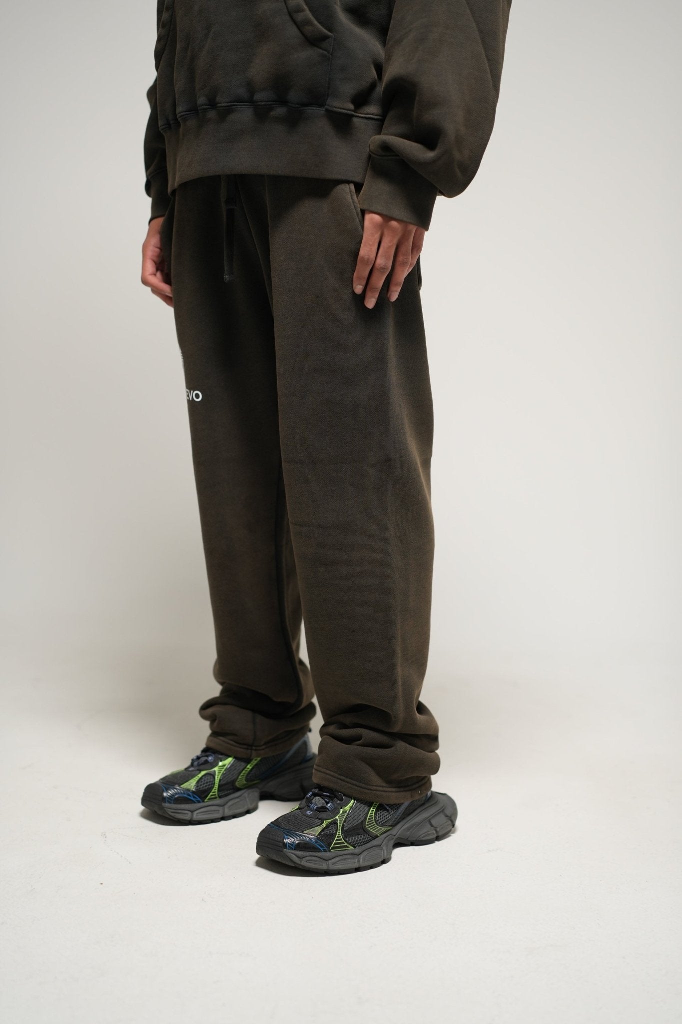 IMPERIAL SWEATPANTS (Washed Black) - Rey Nuevo Clothing