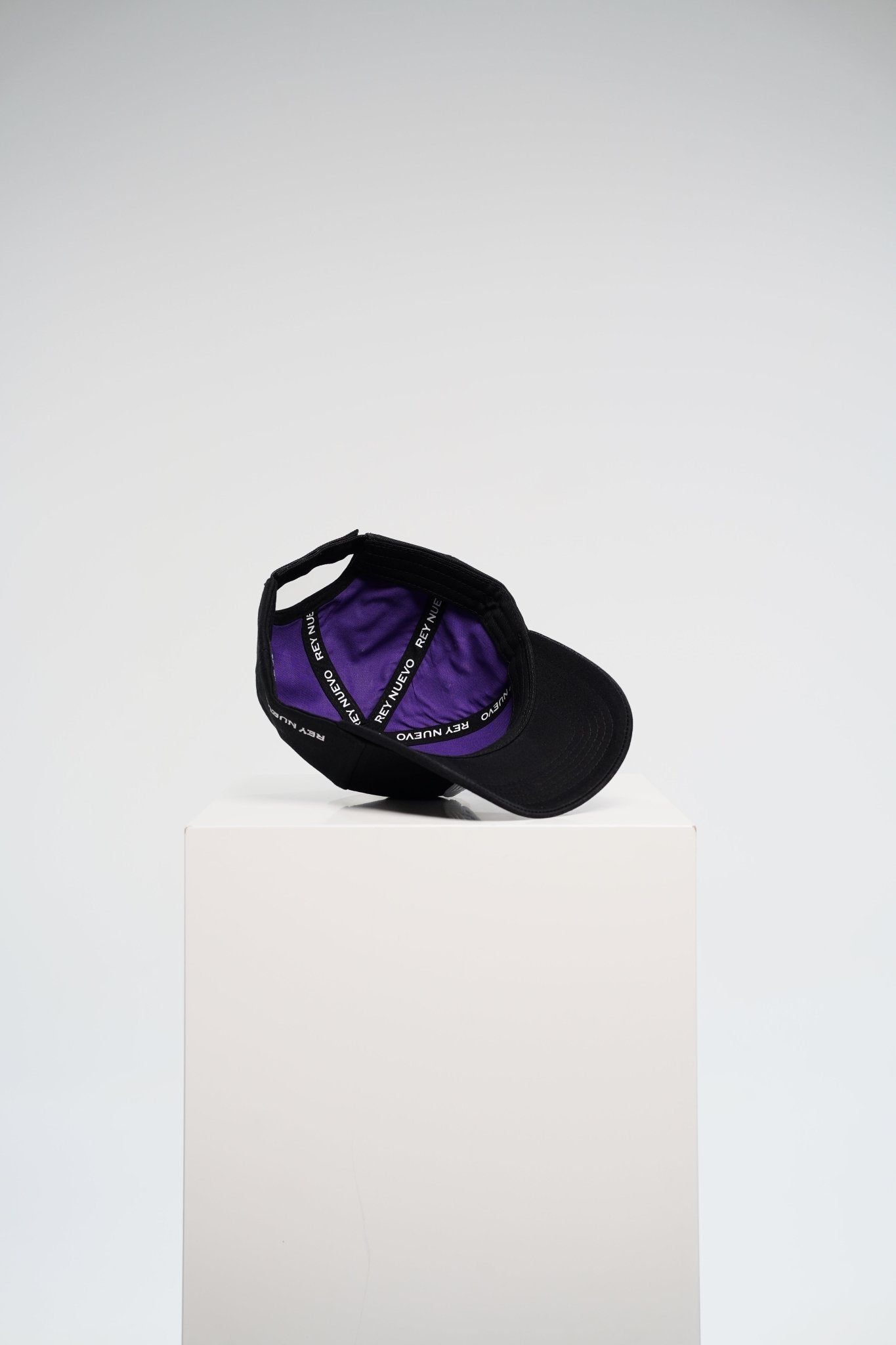 New King Cap - Rey Nuevo Clothing
