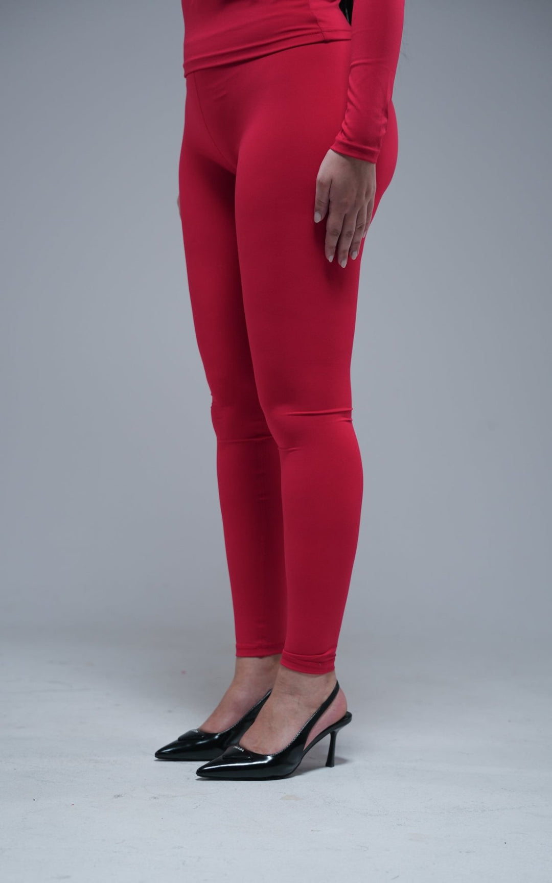 ESSENTIAL BOTTOM (red) - Rey Nuevo Clothing